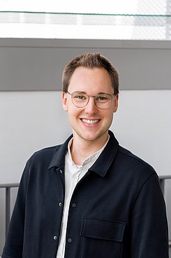 Herr  Christian Seifert